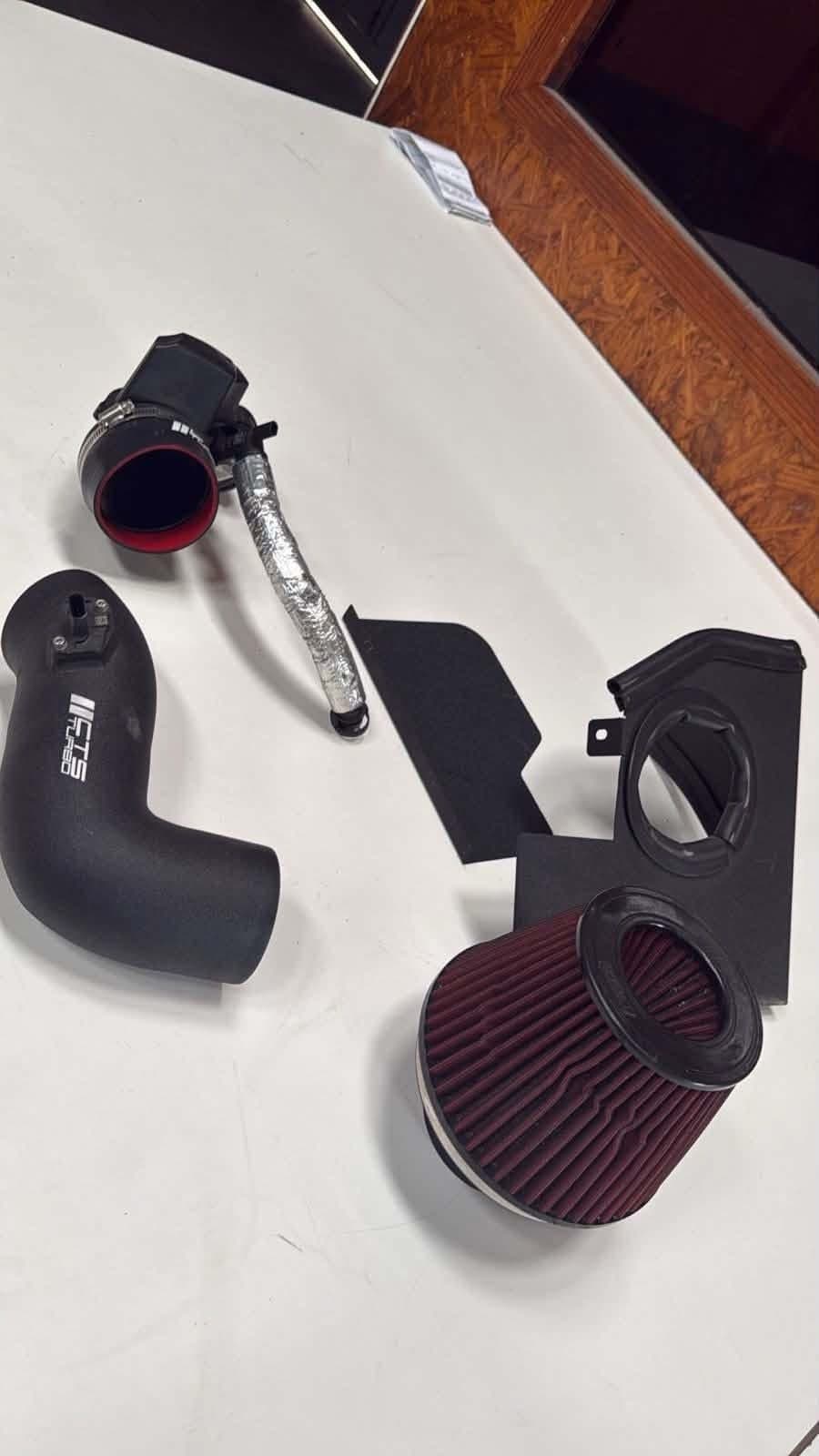 Intake CTS Turbo B58 (CTS-IT-340R) — CS-2609-001